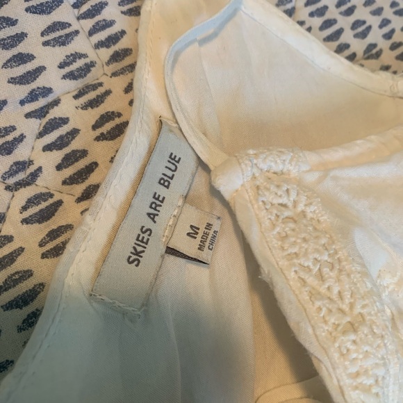 Lacey white romper - Picture 2 of 4